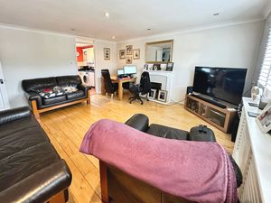 Holt Drive- click for photo gallery